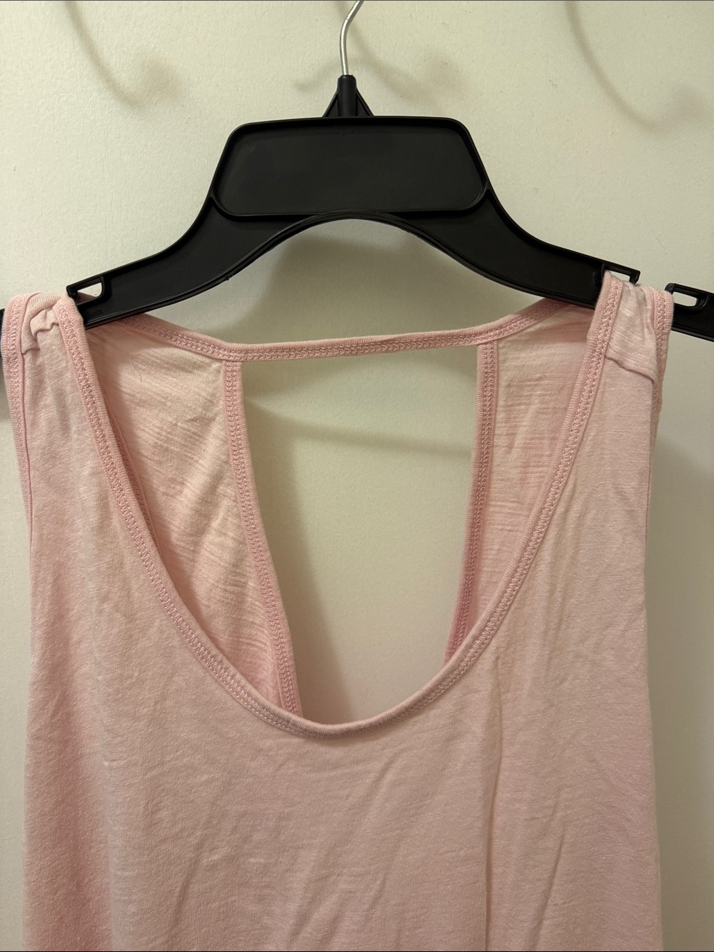 Brisas Open Back Pink Tank Top - Sleeveless Scoop Neck - Picture 3 of 7
